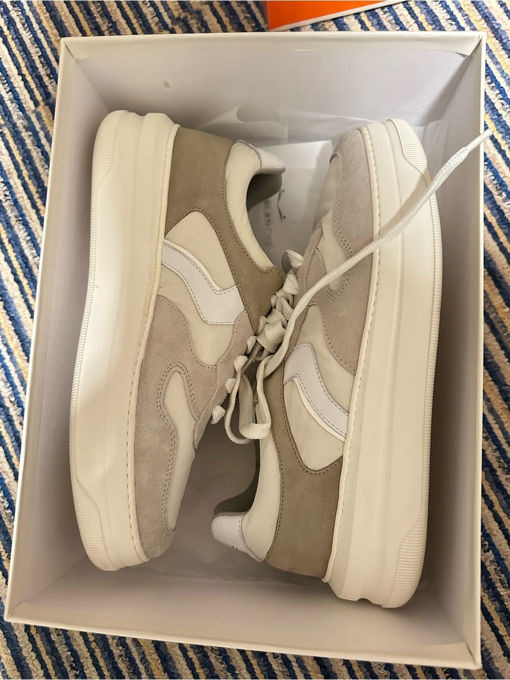 Women’s Voile Blanche  Casual Lace-Up Sneakers in Beige and White